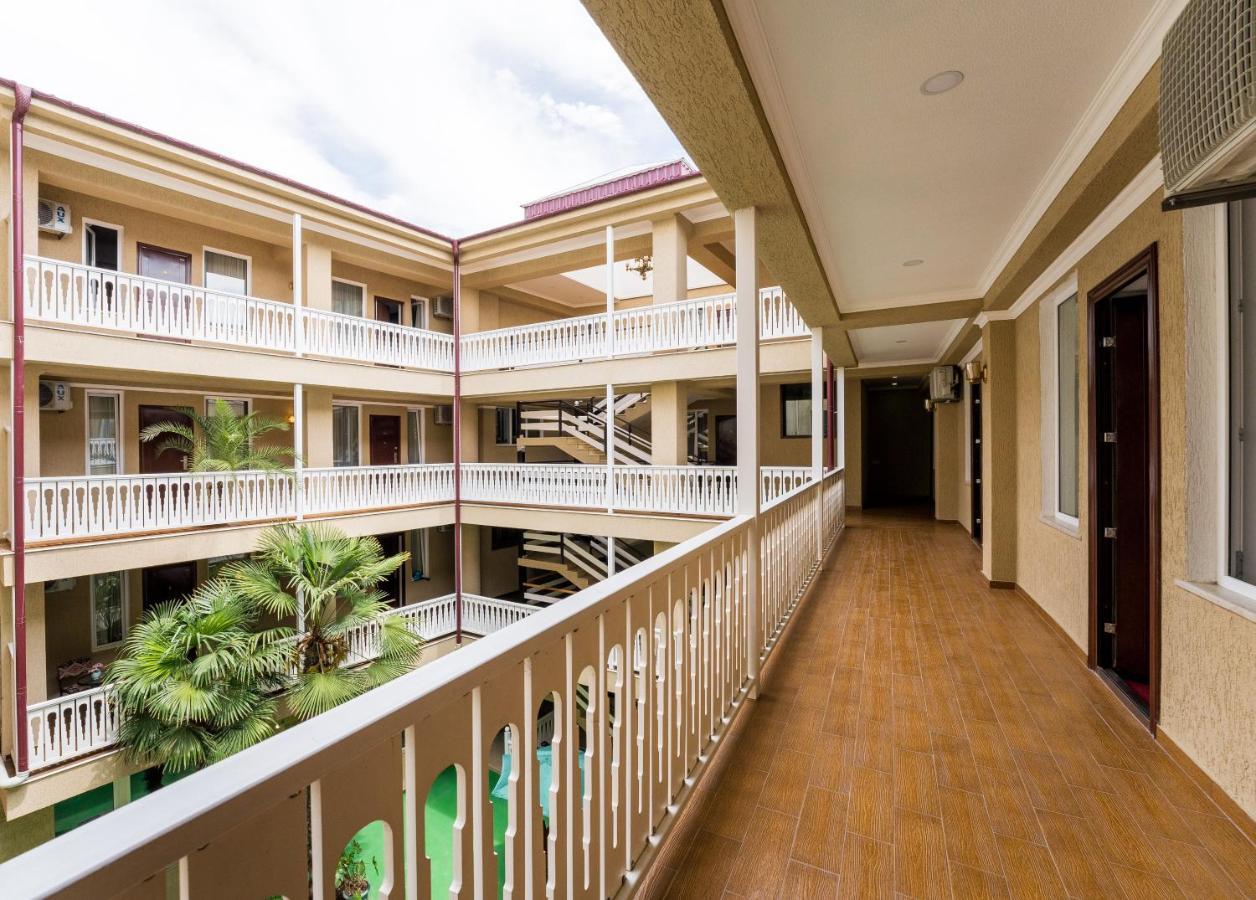 Отель Georgian House Кутаиси Экстерьер фото